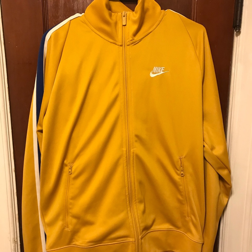 Nike jogging suit Men sz med brand new with tags